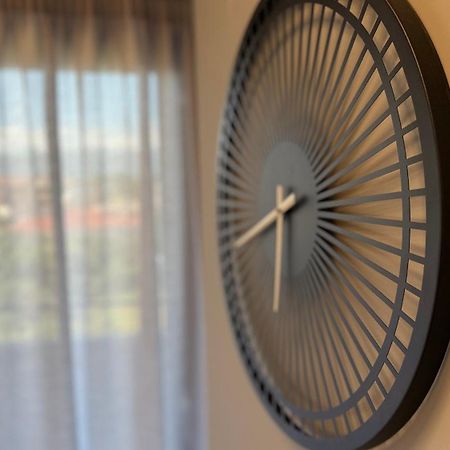 Modern Luxury Suite Кардиця Екстер'єр фото