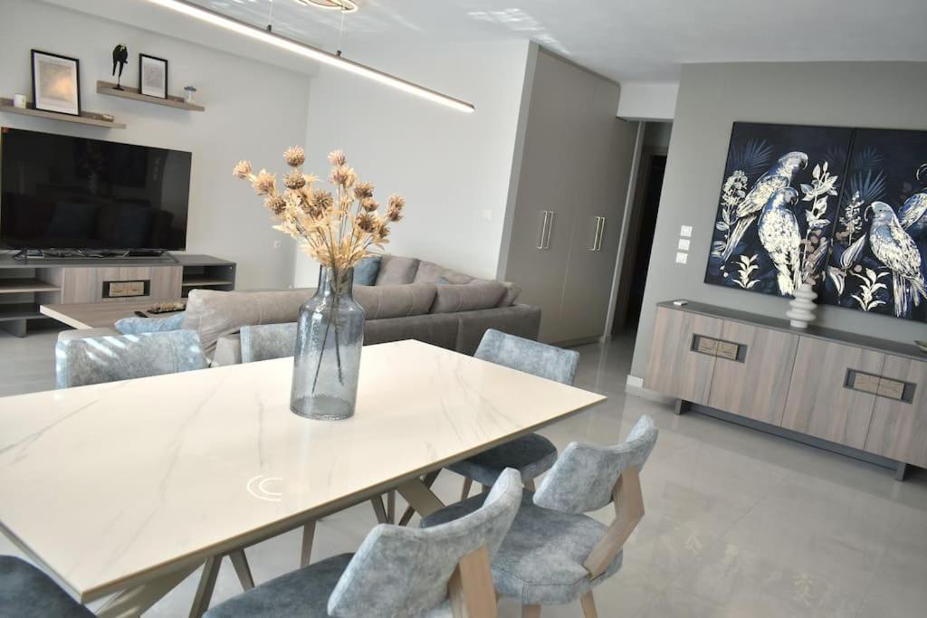 Modern Luxury Suite Кардиця Екстер'єр фото