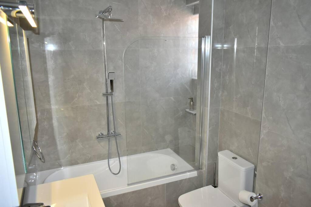 Modern Luxury Suite Кардиця Екстер'єр фото
