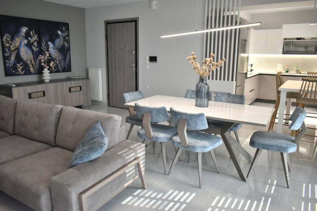 Modern Luxury Suite Кардиця Екстер'єр фото