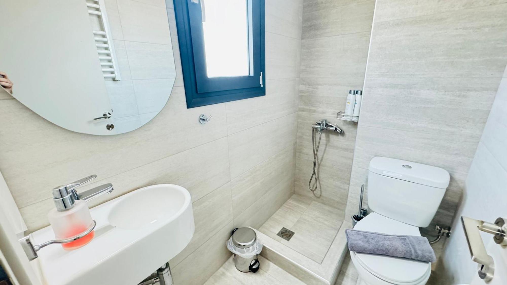Modern Luxury Suite Кардиця Екстер'єр фото